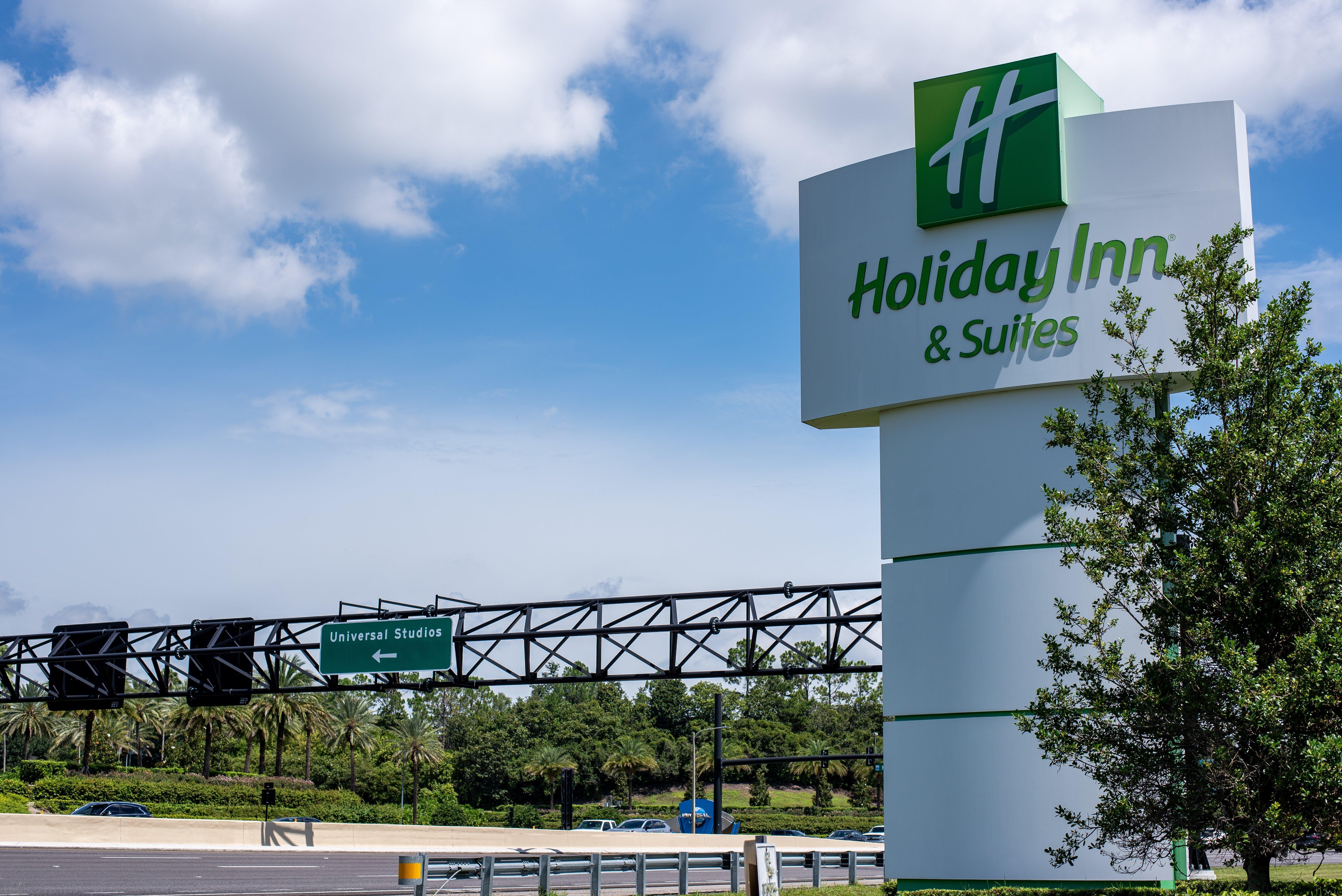 Holiday Inn & Suites Across From Universal Orlando, An Ihg Hotel Exterior photo